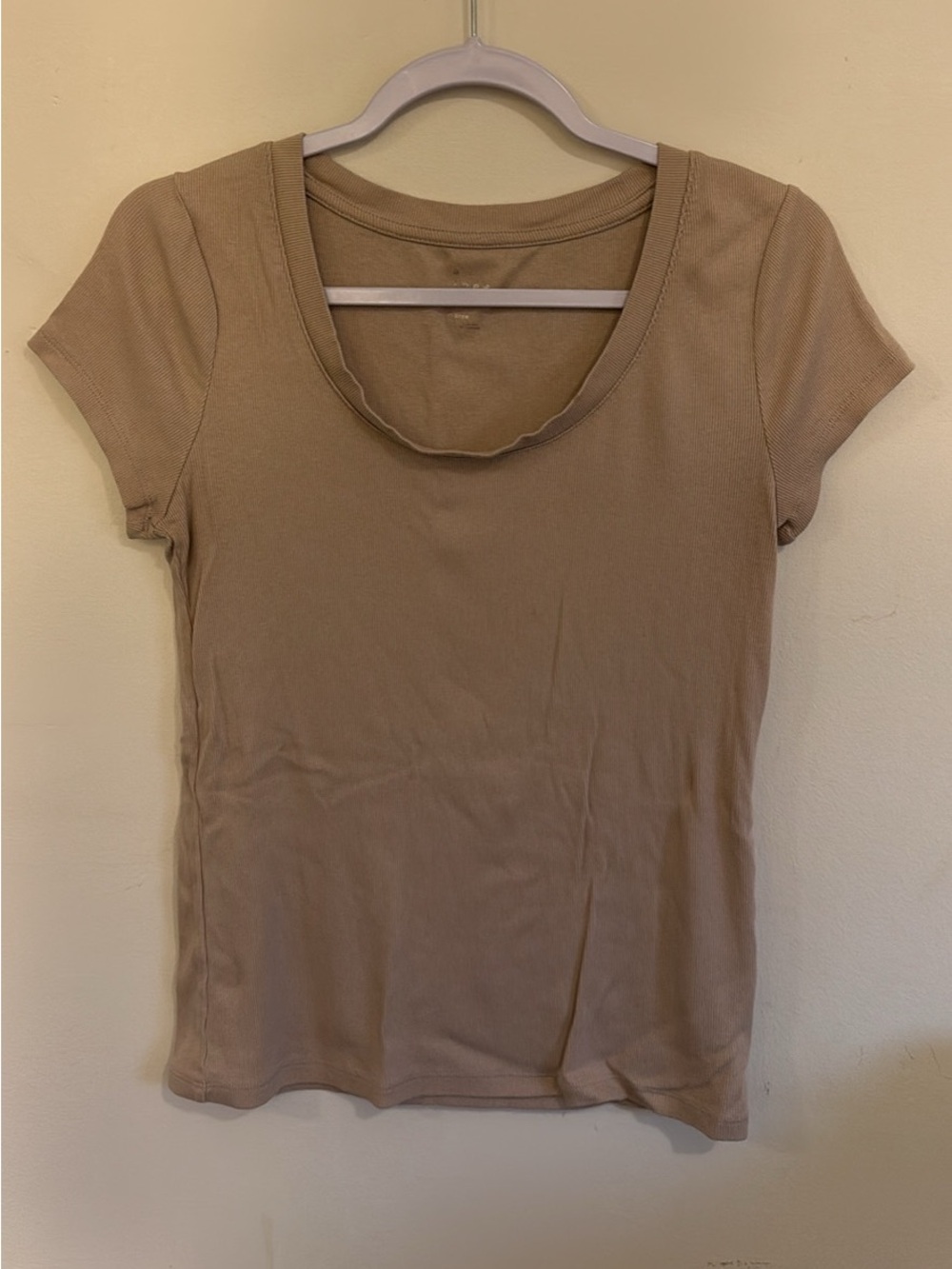 A New Day Tan Ribbed Scoop Neck T-Shirt Size Medium